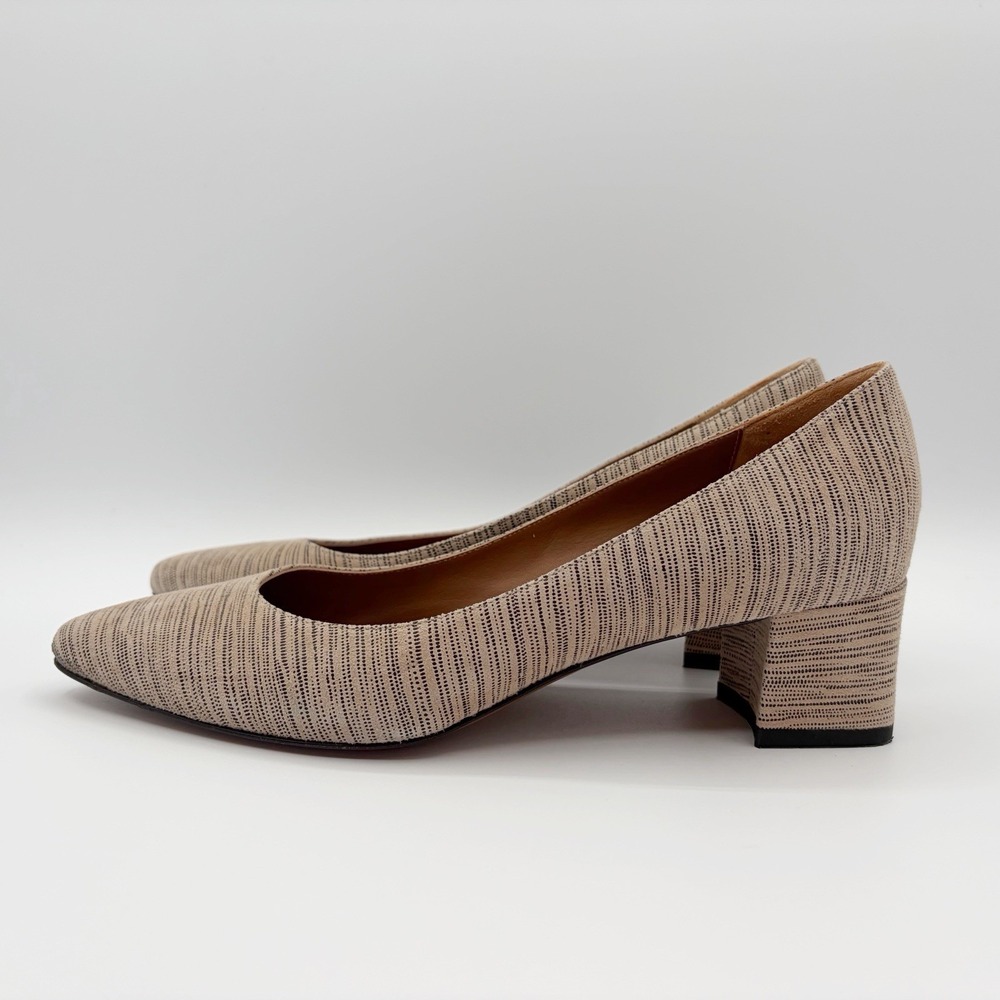 Aquatalia Phoebe Striped Block Heel Pumps Sz 7 Shoes Almond Toe Italy Nude Tan